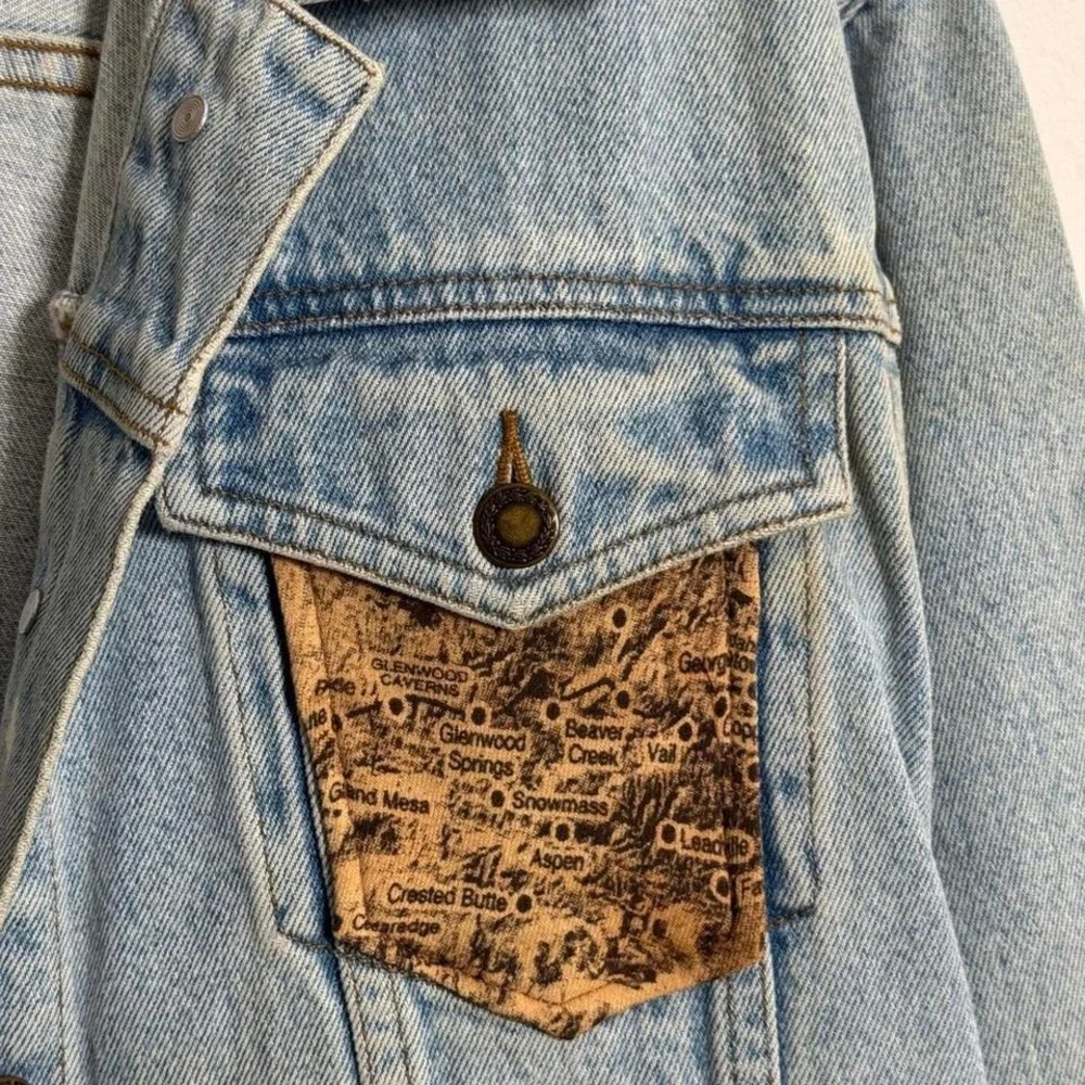 Vintage Colorado Map Denim‎ Jacket Light Wash Vintage Women's Large/Men's Medium